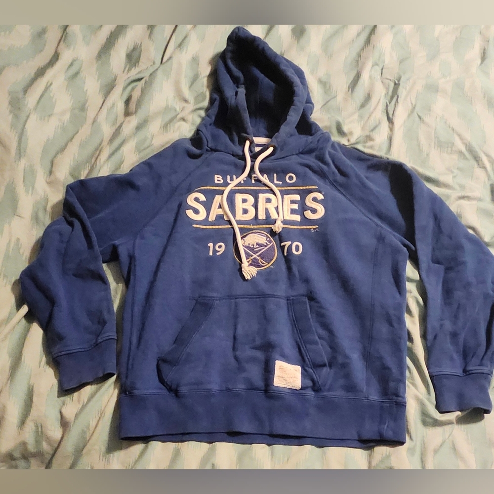 The Original Retro‎ Brand Buffalo Sabers Men's Size Medium Hoodie.